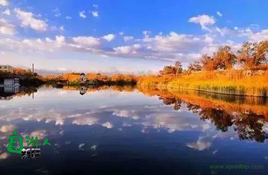 新疆秋天最美的15片湖泊，景色美的一塌糊涂！钻进去就不想出来！